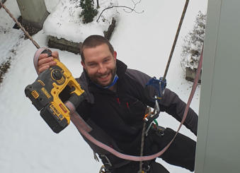 Dobave in montaže klimatizacije za IT in telekomunikacijske prostore. Servis klimatizacije za IT in telekomunikacije prostore. Vzdrževanje klimatizacije za IT in telekomunikacije prostore. Dobave in montaže klimatskih naprav Goriška. 