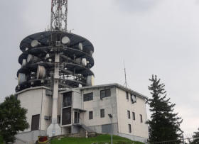 Dobave in montaže klimatizacije za IT in telekomunikacijske prostore. Servis klimatizacije za IT in telekomunikacije prostore. Vzdrževanje klimatizacije za IT in telekomunikacije prostore. Dobave in montaže klimatskih naprav Goriška. 