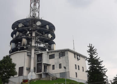 Dobave in montaže klimatizacije za IT in telekomunikacijske prostore. Servis klimatizacije za IT in telekomunikacije prostore. Vzdrževanje klimatizacije za IT in telekomunikacije prostore. Dobave in montaže klimatskih naprav Goriška. 